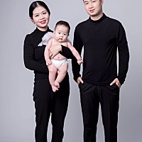 纪念一下你小时候 你们怀孕的时候都有孕妇照吗？ 大着肚子的时候一直想着要去拍孕妇照 可是一直没时间，...