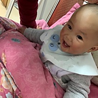 今天宝宝已经九个月了，每天虽然很累，但是看着你一点点长大，老母亲就很开心哦哦