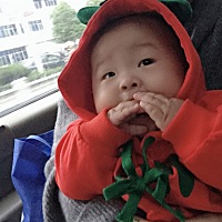 为什么男人只需要赚钱，家里的事情啥也不管了？。我觉得很不公平。宝宝长这么大了没有带她睡过一晚上！...