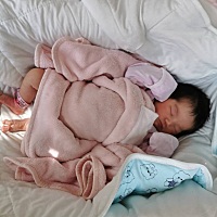 3月19日早晨5点多顺产7.2两小米妮一枚，人生好字组成，从此封肚，一儿一女特别满足了，肚型、胎心、胎梦...