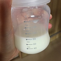 好几个小时没吃，也就这点母乳，我姑娘这点口粮太可怜了  请教一下产后检查都查什么？有没有什么注意的...