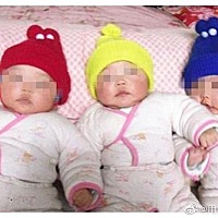 90后孕妈顺产三胞胎，缝合时大喊“还有一个”，把医生都逗笑了