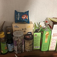 你们都想给孩子断奶，逼孩子喝奶粉！可是他就是不喝饿了一天了。也不喝还想着饿他两天三天。。我做不到