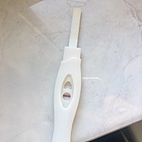 各位孕妈们 一深一浅算是有了么？早上测的