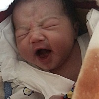 26日早九点十五分出生，女宝宝一枚，孩爸可开心啦！祝大家也能如愿