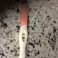 上个月16号来的姨妈 到现在还没有来 刚刚测了没有怀孕 最近有来姨妈的感觉 没想怀孕   是有了吗？
