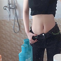 被塑身内衣勒痛很正常？ 错！ 塑身衣虽然重在塑造体形，但是腰部的勒痛是绝不应该发生的，各位爱美女性...