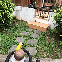 一直在给自己做心理准备心理暗示，每天跟自己说、对宝宝说：回家三个月，过暑假就可以回来了；宝宝在家...