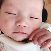 这个月子终于要熬出头了， 二胎宝宝，自己带，每天晚上起来四次左右，虽然不哭不闹，但是为娘的，也被你...