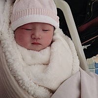 总算是生了，太痛苦了，我还是太天真，把宫缩和内检想的太简单，以为开两指后打无痛就好了，结果两指后...