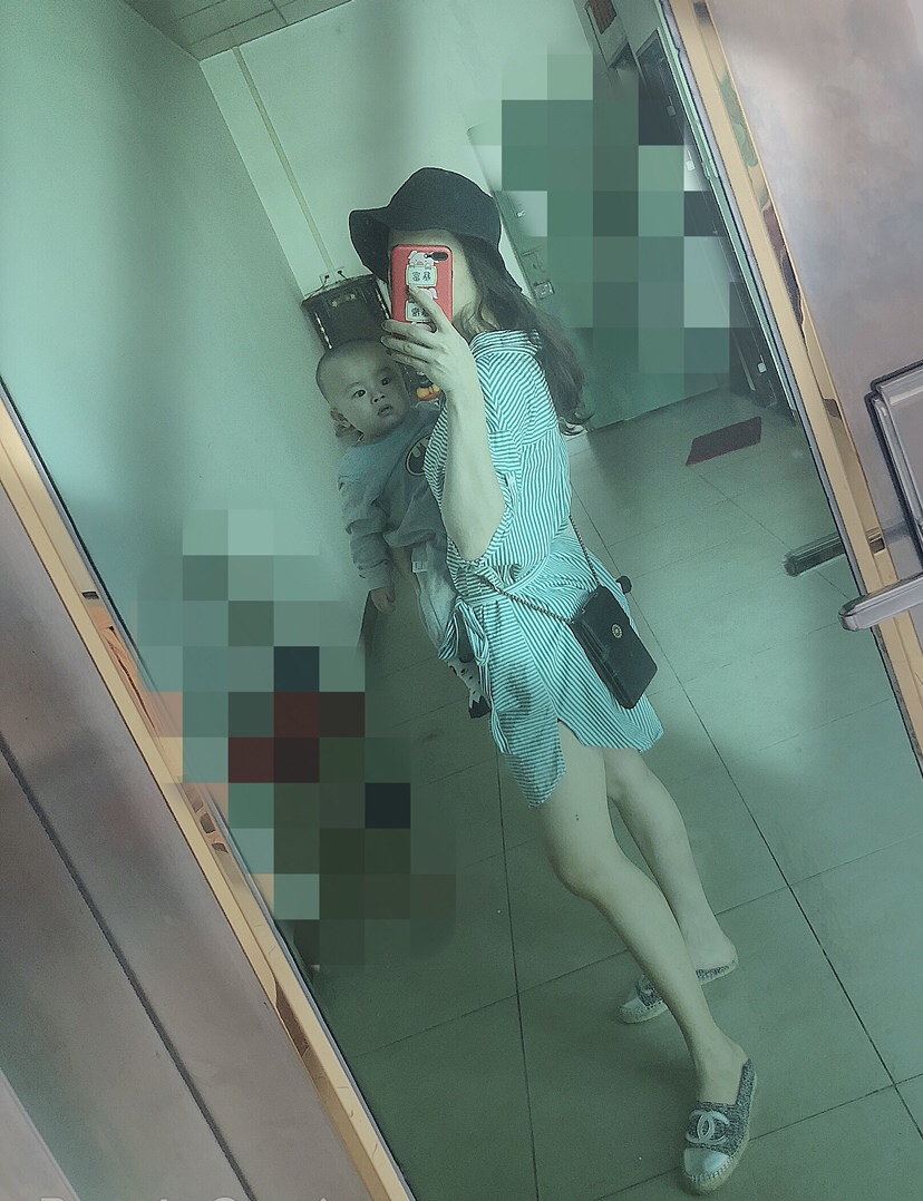 带我的小奶狗出门打疫苗，可乖了