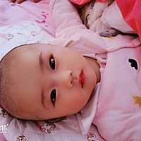 不知不觉我家宝宝过了百天了，看着宝宝开心的样子所以的苦累都值了