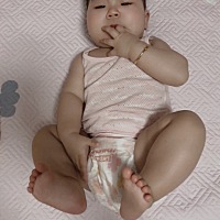 今天带宝宝去社区医院… 打第三针乙肝疫苗 因为疫情  还是需要预约 每次只许 一个家长一个小朋友进入 人...