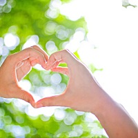 经济独立是现代女生的标配， 不论赚多少 每个人都在努力朝着目标迈进， 努力赚钱这件事 其实不在于赚多...