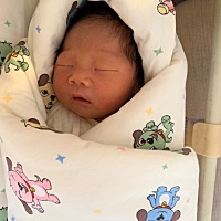 宝宝出生4天了，过程不敢回想从开始开指到可以打无痛整整疼了十几个小时，想死的心都有 结果刚打完无痛...