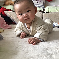 宝妈们 想知道 以后宝宝断母乳了 要继续喂奶粉嘛 还是就吃饭什么的