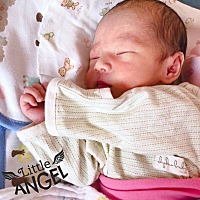 宝宝👶🏻出生9t啦，爸爸妈妈希望你健康茁壮成长，多长肉肉，黄疸值降下去！！