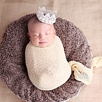 宝宝不哭的时候又是美好的一天😂😂我的秃头小宝贝