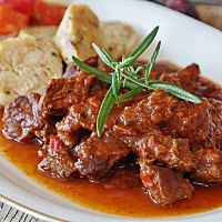 准备要宝宝时，很多备孕女性被推荐买各种保健品，比如复合维生素、DHA、鱼油等等，但是真的有必要补充吗...