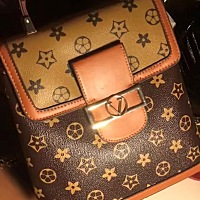 三个孩子宝妈  现在纵欲熬过去了