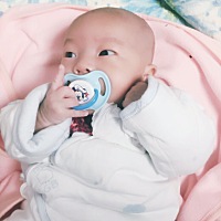 和你爸爸相识已15年，走在一起13年，却一直没有计划要宝宝的安排，去年你的突然到来让爸爸妈妈都有点措...