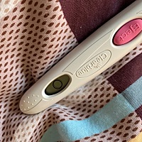 今天是排卵日，测试条就剩一条了，依然是大圆圈，哈哈，有点略显尴尬😳不管他了，就两天安排一次，两...