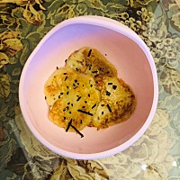 以前每天要想自己吃什么，现在还要替这个妮子想她吃什么，我太难了