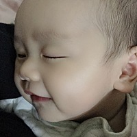 爱你宝贝❤️ 现在的你 越看越可爱 我的小仔仔 ❤️都萌化了 刚出生的你 那时候真想塞回肚子重新改造�...