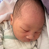4月11日下午3:30，距离预产期还有10天的时间，午休起来破羊水了，感觉不对马上去医院，还是自己开车带我...
