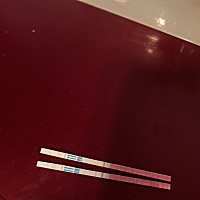 大家帮我看看，是排卵了吗，我4.12号来姨妈，16号才结束，上面是4.16号测的，下面是4.17号测的，到软件...