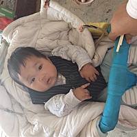 真的很后悔，晚上的时候让他舔了一口辣条，他也才六个月，他要吃我不能顺着他，现在真的很后悔