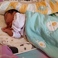 3/2号预产期中午去逛了超市结果回来下午四点肚子咕噜一声羊水破了，打车去医院挂急诊住院，在产科内检宫...