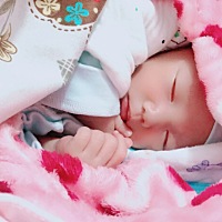 宝宝晚上睡眠太差了 怎么办呀 每天我基本都是通宵 白天才能睡两三个小时 一个人带宝宝真的好难熬。 月子...