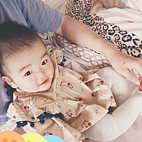 可爱的小宝贝五个多月了 刚出生时