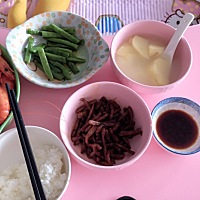 月子是婆婆伺候的，标配的同款菜菜吃了一个月，是同款菜额…… 我老公还要二胎，如果二胎我一定要请月嫂...