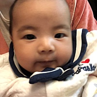 急死我了 求助！！！吃益生菌也没改善 一吃奶粉就哭，也换奶粉了 还是不吃