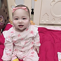 大宝贝好可爱啊