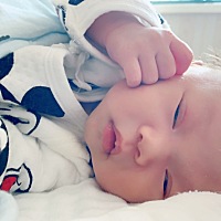 粑粑麻麻不困😊