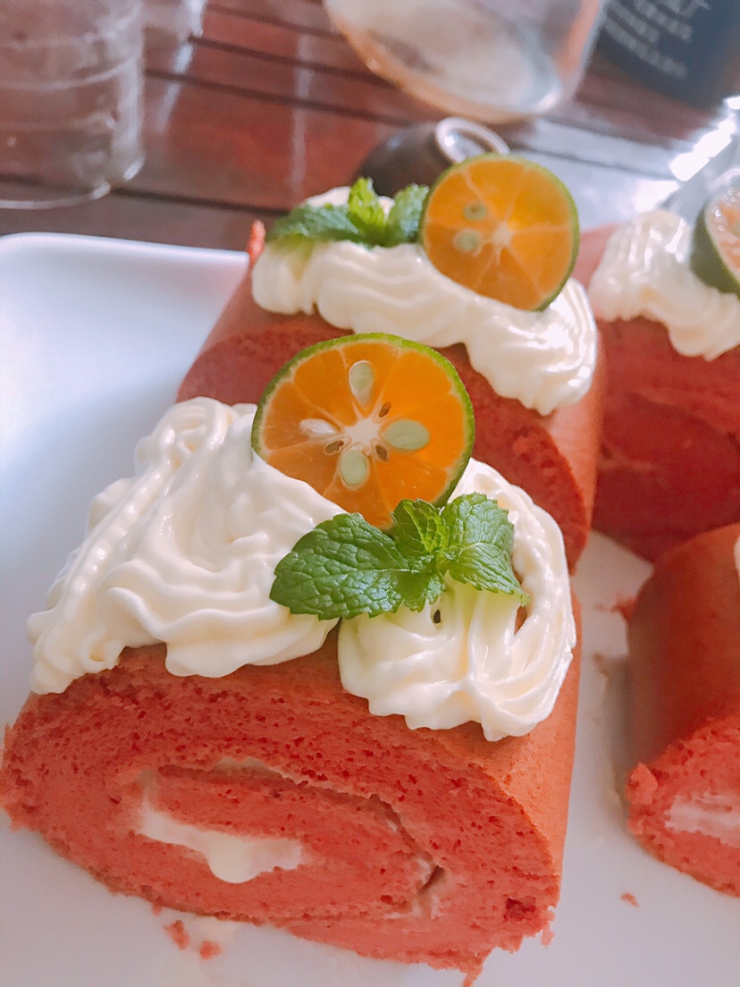 红丝绒青柠蛋糕🍰  好吃不腻呀