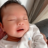 大嫂孩子18个月，我孩子43天，就因为大嫂舍不得孩子离开，婆婆说让我小孩喝奶粉，呵呵，我会记一辈子