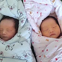 因血糖高，36 2剖腹产，女宝5斤男宝4斤2俩，下午两点半宝宝们出生，第二天上午八点过气，唯一承受不了的...