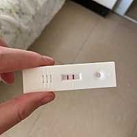 等着看医生，希望不会有问题。多囊竟然这么快怀上了……