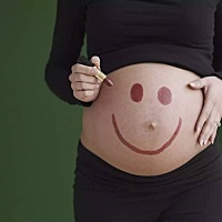 🤰🤰随着孕程的增加，宝宝在妈妈的肚子了越长越大，此时的你除了欣喜，可能还会出现种种不适。随之...