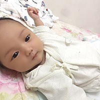 每次刚睡好没两分钟就突然手脚抽动，然后就各种不舒服似的怎么也睡不着，有没有同款宝宝啊！有没有什么...
