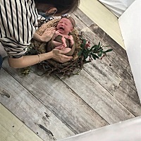 不知不觉小宝贝就一个月了  明天就是母亲节了 我也是可以过这个节日的了