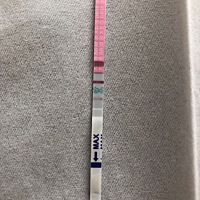 哎，今天颜色没有昨天深了，13号是上个月的姨妈日。