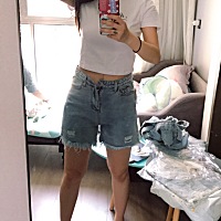生的时候140斤，出院126斤，出月122斤。肉全长屁股跟大腿了。