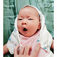 今年二月，我家宝宝诞生，此前整个怀孕阶段都在怀孕管家陪伴下渡过。 上午九点多进待产室催产，11点发作...