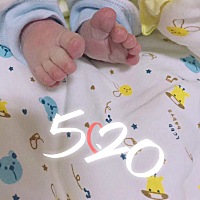 生产过程不想再复述了 经历了一场生死小抢救 顺产加侧切 把八斤重的你平安带到这世上。妈妈爱你 胜过所...