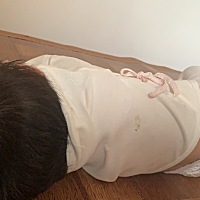 各位亲，有没有吃一款奶粉转换成另外一款奶粉的，因为之前买的那款是港版的，现在不是很容易买到，想转...